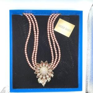 Heidi Daus Divine Miss Daisy Necklace Pink Pearl Crystal Flower Box